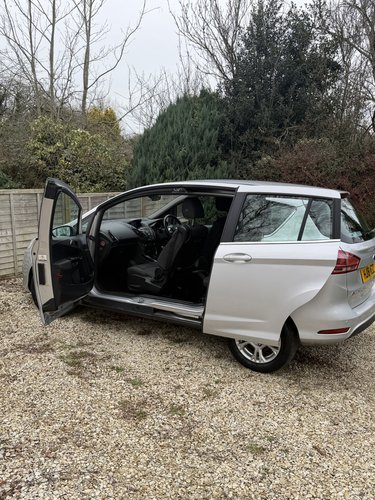 FORD B-MAX (JK) 998cc — photo 7