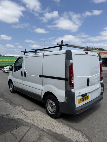 RENAULT TRAFIC II Van (FL) 1995cc — photo 4