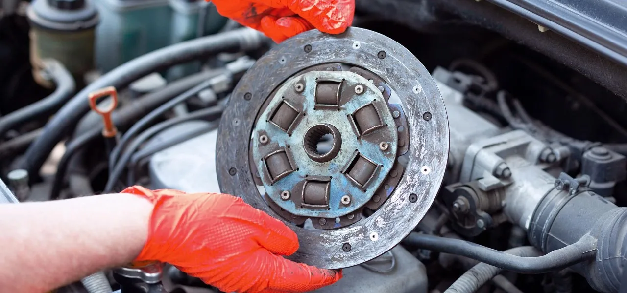 Clutch Problems? Here’s What Newport, Lymington, and Ringwood Drivers Need to Know