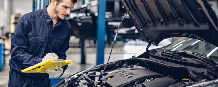 Top 5 Signs Your Car Needs a Service – Before It Breaks Down