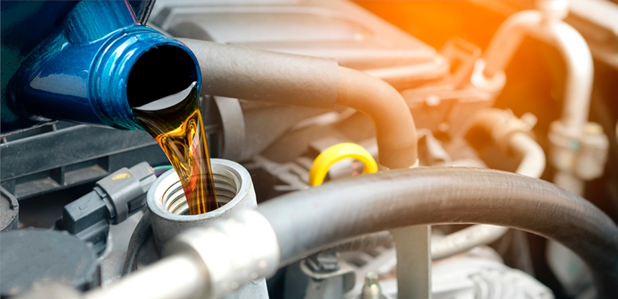 Why Regular Oil Changes Matter – Especially in Poole’s Stop-Start Traffic
