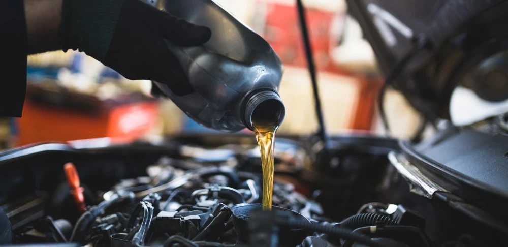 The Importance of Regular Engine Oil Changes and Servicing
